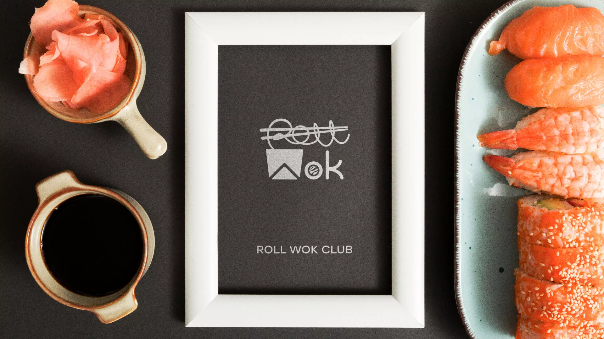 Разработка логотипа суши-бара «Roll Wok Club» в Туле